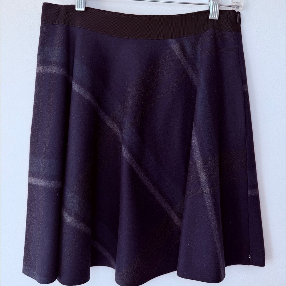Intrend Wool Bell Skirt โ Size 10 โ Classic Pattern โ Peplum Silhouette